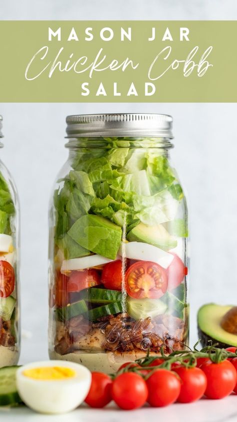 Jar Lunch Ideas, Overnight Salad, Mason Jar Meal Prep, No Heat Lunch, Mason Jar Lunch, Delicious Salad Recipes, Chicken Cobb Salad, Mason Jar Recipe, Jar Salads