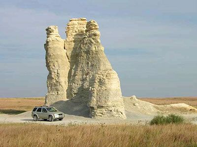 8 Wonders of Kansas Overall | Monument Rocks & Castle Rock, Gove County Kansas Sampler Foundation United States Travel Bucket Lists, Kansas Usa, Fossil Hunting, Castle Rock, Summer Bucket Lists, Rock Formations, Summer Bucket, United States Travel, Travel Bucket