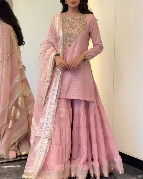 Pink Desi Wedding Dress, Pink Pakistani Outfit, Pink Indian Dress, Eastern Clothes, Lehenga Outfit, Desi Wardrobe, Eid Outfit Ideas, Desi Fits, Desi Dress