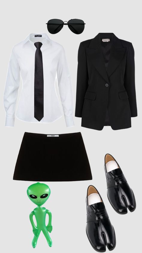 Men In Black Costume Ideas Women, Men In Black Duo Costume, The Men In Black Costume, Men In Black Woman Costume, Female Men In Black Costume, Men In Black Halloween Costume Girl, Men And Black Costume, Women Men In Black Costume, Men In Black Girls Costume