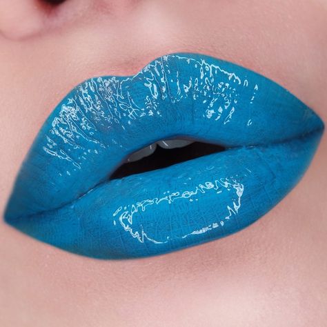 Perfect Lip Color, Vibrant Makeup, Lip Art Makeup, Dark Red Lips, Shiny Lipstick, Blue Lipstick, Lipstick Designs, Blue Lips, Lipstick Art