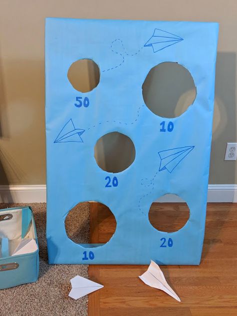 Simple Paper Airplane Birthday Party Decorations - Paper Airplane Toss Game Paper Airplane Party, Fun Party Crafts, Påskeaktiviteter For Barn, Airplane Birthday Party Decorations, Permainan Kerjasama Tim, Throwing Games, Maluchy Montessori, Aktiviti Kanak-kanak, Airplane Birthday Party