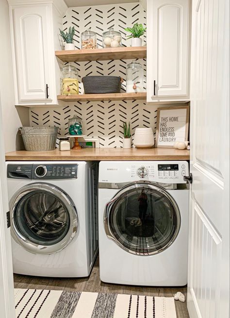 Laundry Room Update, Laundy Room, Small Laundry Room Makeover, Dream Laundry Room, Laundry Room Closet, Laundry Room Layouts, Laundry Room Renovation, Modern Laundry Rooms, Farmhouse Laundry