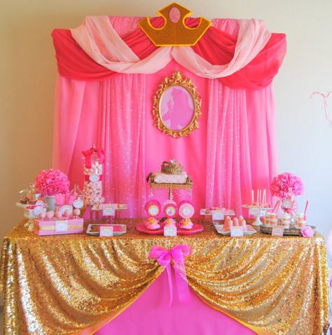 Putri Aurora, Quinceanera Decor, Sleeping Beauty Birthday Party, Sleeping Beauty Party, Pink Princess Party, Princess Party Decorations, Princess Tea Party, Cinderella Party, Disney Princess Birthday