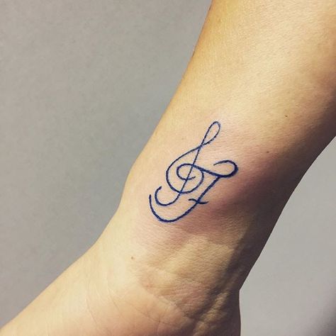 F Tattoo Letter Design, F Initial Tattoo, Letter F Tattoo, Letter L Tattoo, Initial Tattoos, F Tattoo, Latest Tattoo Design, F Letter, Tattoo Me