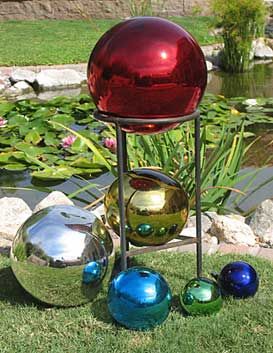 Gazing Globe, Gazing Balls, Garden Globes, Ball Ideas, Garden Balls, Path Ideas, Casa Patio, Gazing Ball, Outdoor Stuff