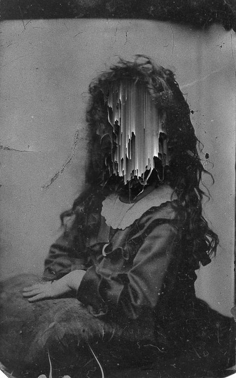 Victorian Photography, Creepy Kids, Creepy Vintage, 다크 판타지, Glitch Art, Dark Photography, Vintage Photographs, Surreal Art, Horror Art