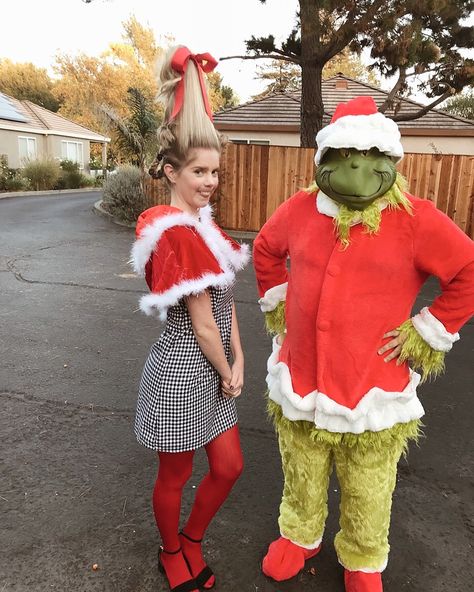 Adult Cindy Lou Who Costume, Cindy Loo Hoo Costume, Cindy Lue Who, Grinch And Cindy Lou Costume, Cindy Lou Who Costume Diy Women, Whoville Outfits, Cindy Lou Who Outfit, Who From Whoville Costume, Cindy Lou Costume