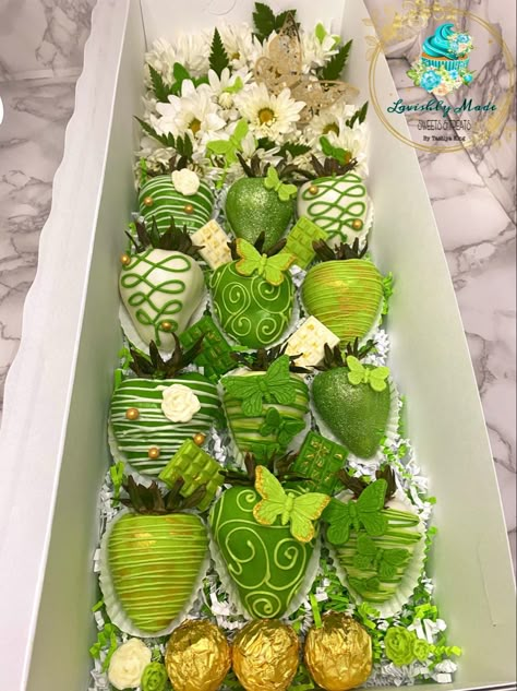 Tinkerbell Strawberries, Princess Tiana Desserts, Princess And The Frog Strawberries, Shrek Strawberries, Green And White Chocolate Strawberries, Princess And The Frog Quinceanera Theme Cake, Green Dipped Strawberries, Fairy Chocolate Covered Strawberries, Princess And The Frog Baby Shower Treats