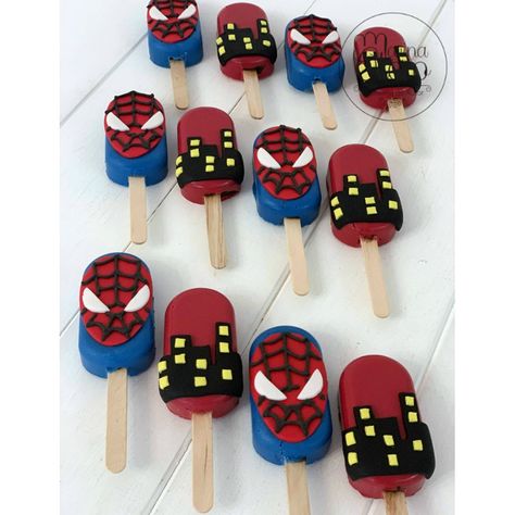 Spider-Man #marinaoteropasteleria #cakesicle #spidermanparty #hombrearaña Spider Man Cakesicles, Spiderman Cakesicles, Spider Man Cake Pops, Spiderman Cakepops, Cake Sicles, Spider Treats, Spidey Birthday, Spiderman Birthday Party Decorations, Easter Cake Pops