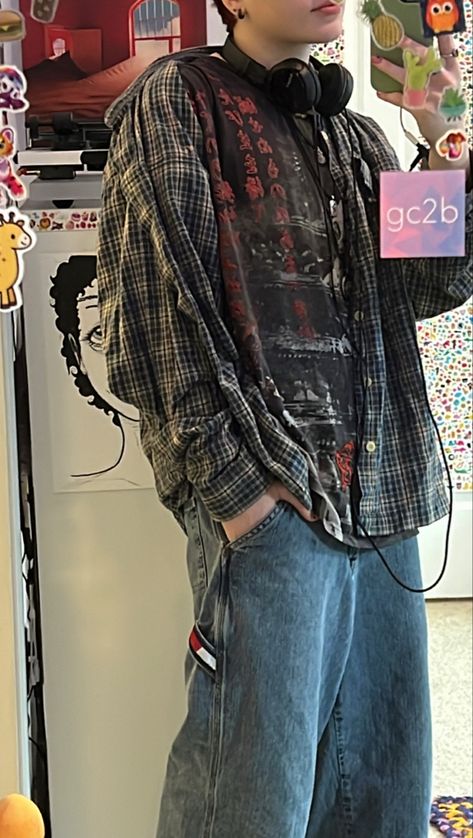 1990s Fashion Grunge Men, Outfits Male Grunge, Masc Clothing Ideas, Aesthetic Nonbinary Outfits, Emo Aesthetic Male, Men’s Grunge Style, Masculine Outfits Grunge, Indie Outfits Male, 90s Grunge Guys Outfit