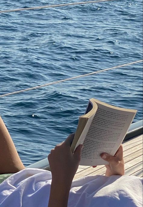 #beachreading #oceanviews #bookworm #coastalreads #girlpower #readingtime #relaxationstation Leisure Photography, Reading On The Beach, Summer Feed, Slow Life, Beach Reading, Summer 24, Summer Feeling, Summer Dream, European Summer