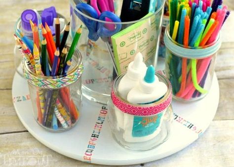 homework-station-turntable-horizontal Lazy Susan Organization Ideas, Diy Locker Decor, Locker Decorations Diy, Homework Caddy, Homework Hacks, Cleaning Supplies Caddy, Cooking Station, School Hacks Diy, Diy Locker