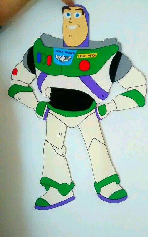 Turkey Disguise Project, Fly Craft, Turkey Disguise, Kids Painting, Toy Story Birthday Party, Toy Story Birthday, Light Year, Buzz Lightyear, Childrens Crafts