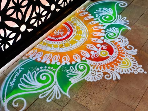 #Diwalirangoli #Peacockrangoli #Diyarangoli #Colourfullrangoli #Easyrangoli #Newrangolidesign #Latestrangoli design #Anamikasrabgavalli #Sanskarbhartirangoli #Colourfullrangoli Rangoli Painting Design, Diwali Rangoli Sanskar Bharti, Small Sanskar Bharti Rangoli Design, Deewali Rangoli Designs, Sanskar Rangoli Designs, रंगोली Design, Rangoli Designs Sanskar Bharti, Welcome Rangoli Design Entrance, Designs For Rangoli