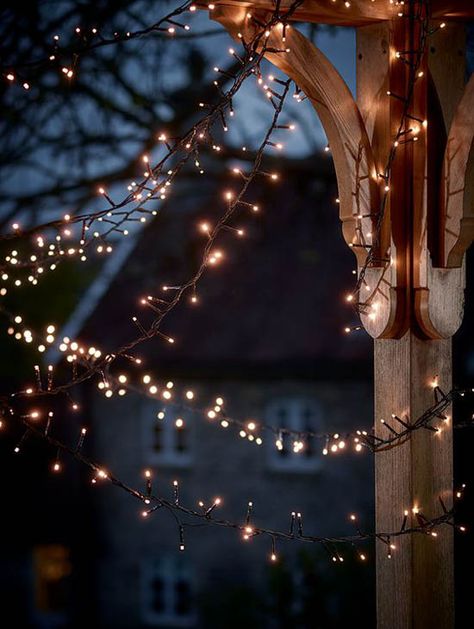 You’re not one who sees decorating the house for the Christmas season as some kind of a chore right? Well, how can you be when [...] Outdoor Twinkle Lights, Lights Aesthetic, इंस्टाग्राम लोगो, 사진 촬영 포즈, Diy Outdoor Decor, Lit Wallpaper, Have Inspiration, Tapeta Pro Iphone, Aesthetic Dark