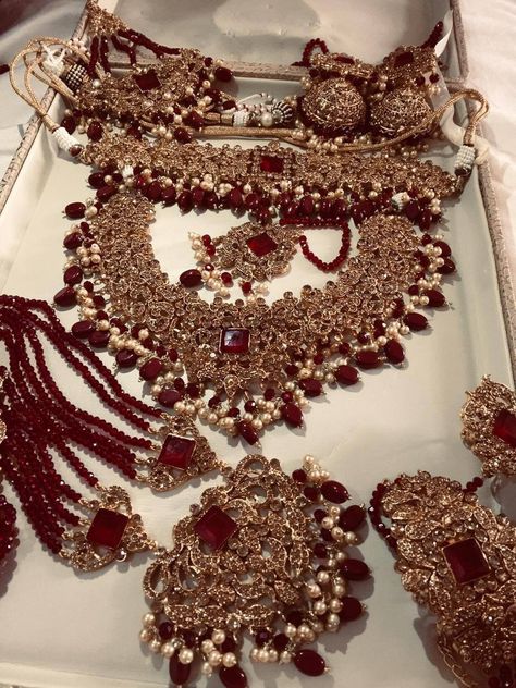 Pakistani Bridal Jewelry Red, Turkish Wedding Jewelry, Bridal Wedding Jewellery Set, Jewelry Wedding For Bride, Indian Bridal Jewellery Set Wedding, Jewelry Bride Wedding, Red Bridal Jewellery Set, Bridal Jewellery Set Weddings, Pakistani Bridal Jewelry Sets Brides