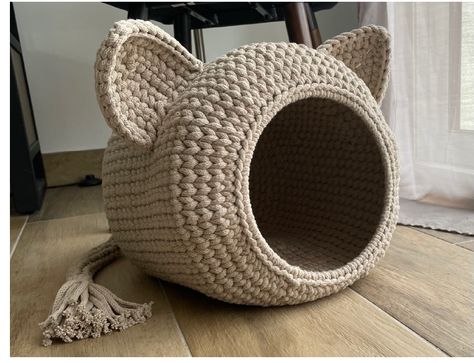 Crochet For Cats, Gato Crochet, Crochet Cat Bed, Cat Couch, Chat Crochet, Diy Cat Toys, Diy Techniques, Crochet Decoration, Chale Crochet