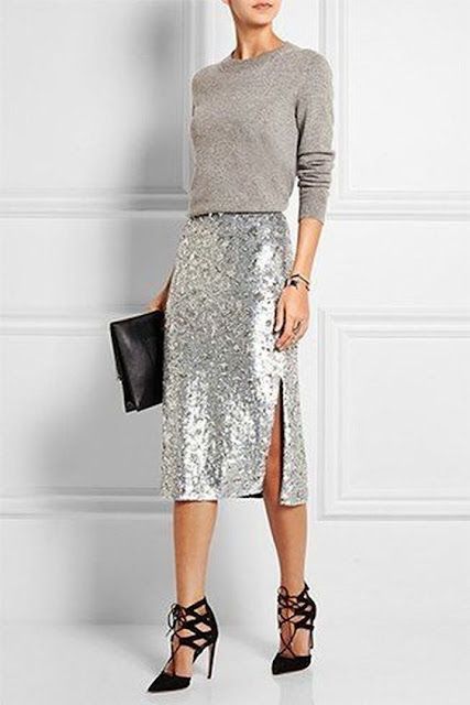 FASHION HOW TO WEAR A SEQUIN SKIRT - design indulgence Metallic Skirt Outfit, Skirt And Heels, Sequin Skirt Outfit, Silver Sequin Skirt, Fall Wedding Outfits, Moda Do Momento, Silver Skirt, Camp Style, Sequin Outfit