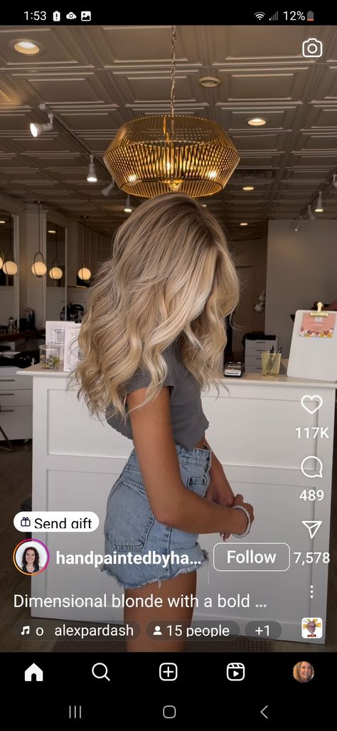 Blonde Balayage Tip Out, Blonde Hair For Round Face Shape, Caraloren Hair, Wide Money Piece Hair, Coconut Cream Hair Color, Summer Dimensional Blonde, Natural Blonde With Money Piece, Blonde Trends 2024, Dimensional Blonde With Money Piece