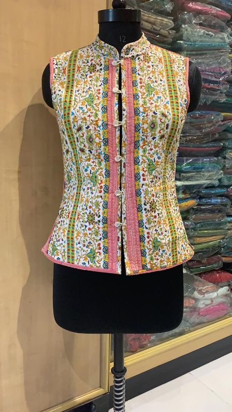 Indian fashion, ethnic wear, Reversible quilted jackets, Jaipuri jackets, cotton jackets, Block printed jackets, Handblock printed reversible jackets  Available at EXCLUSHIVA @ instagram 9811156521 Jaipuri Jackets For Women, Trendy Outfits Indian, Outfits Indian, Dress Batik, Batik Dress, Cotton Suits, Ethnic Wear, Indian Fashion, Pure Cotton