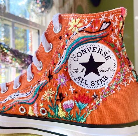 BOHO FANATIC ♡ NITIKA on Instagram: “...coz ORANGE is my HAPPY COLOR😍🧡 Embroidered Converse Swag by @nonakeddenim 🧡🦋📿. She is an amazing artist & pro in taking basic Converse…” Converse Embroidery, Mode Converse, Cool Converse, Embroidered Converse, Embroidery Shoes, Embroidered Shoes, Hype Shoes, Aesthetic Shoes, Swag Shoes