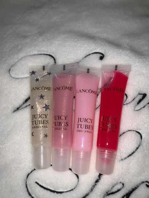 Juicy Tubes, Best Lip Gloss, Lipgloss Lips, Lip Gloss Collection, Fancy Makeup, Lip Glosses, Makeup Obsession, Makeup Items, Lip Glow