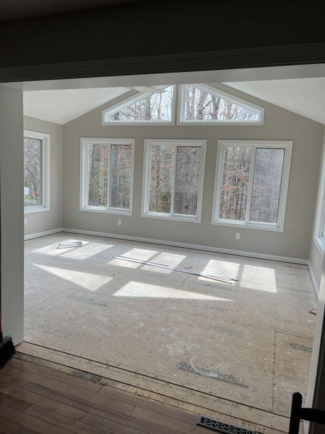 Farmhouse Greatroom Addition, Roofline Addition Exterior Design, Rec Room Addition Ideas, Sunken Living Room Addition, Vaulted Sunroom Addition, 20x20 Sunroom Addition, Sun Porch Family Room, Sunroom Additions Off Living Room, Four Season Porch Addition