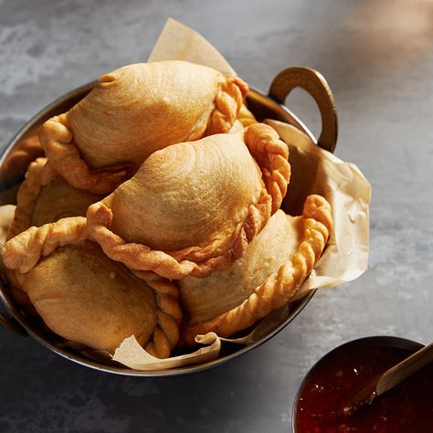 Thai Curry Puffs - Marion's Kitchen Curry Puff Recipe, Curry Puffs, Golden Curry, Curry Puff, Marion Grasby, Marion's Kitchen, Homemade Curry, Puff Recipe, Sweet Chilli Sauce