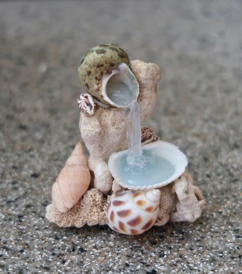 Marble Crafts, Seashell Art Diy, Sea Shells Diy, Fairy Garden Furniture, Art Coquillage, Shells Diy, Fairy Garden Crafts, Shell Crafts Diy, Sea Crafts