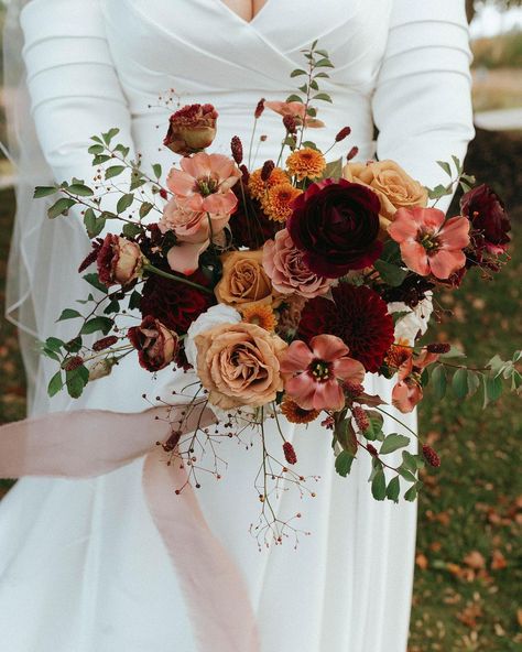 Arabian Tent, Orange Wedding Bouquet, Bohemian Wedding Bouquet, Dusty Orange, Orange Wedding Flowers, Burnt Orange Weddings, Marsala Wedding, Wedding Venue Inspiration, Fall Wedding Bouquets