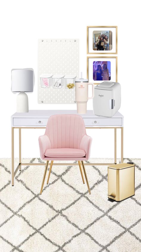 My preppy desk area White Desk Preppy, Preppy Desk Chair, Preppy Desk, Preppy Bedroom, Desk Area, Desk Inspo, Desk Areas, Big Desk, Preppy Room Decor