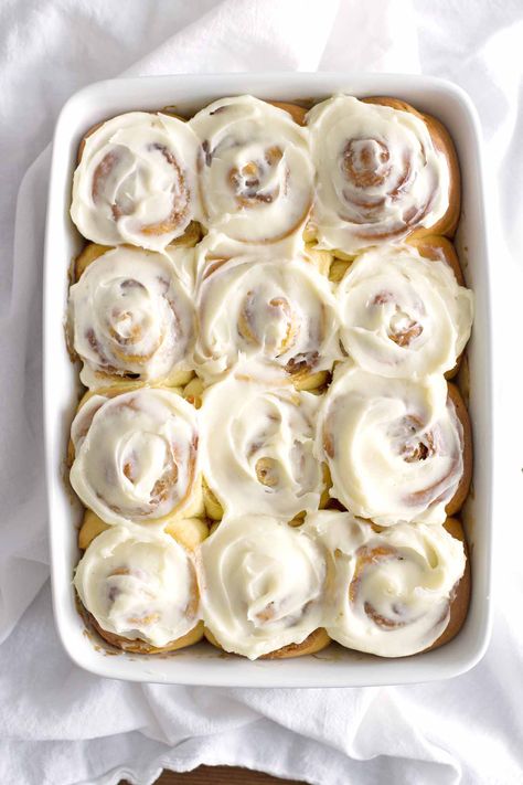 Cinnamon Rolls Homemade Overnight, Overnight Cinnamon Rolls Recipe, Overnight Cinnamon Rolls, Cinnamon Rolls With Cream Cheese, Cinnamon Rolls With Cream, Easy Cinnamon Rolls Recipe, Pastas Recipes, Best Cinnamon Rolls, Baked Rolls