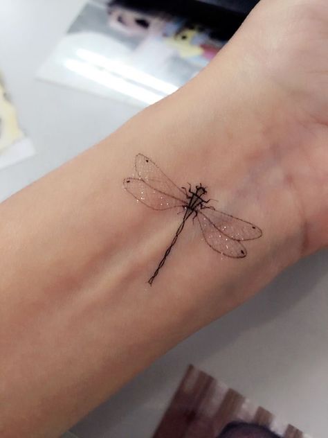 Dragonfly Wrist Tattoo Ideas, Michelle Tattoo, 01 Tattoo, Dragonfly Tattoo Ideas, Point Tattoo, Small Dragonfly Tattoo, Maching Tattoos, Dragonfly Tattoo Design, Mom Tattoo Designs