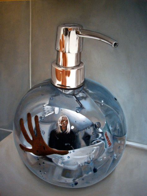 Hyperrealism: Linnea Strid | ART BLOG MarkovArt Linnea Strid, Distortion Art, Art Alevel, Gcse Art Sketchbook, Reflection Art, Hyper Realistic Paintings, Ap Studio Art, Reflection Photography, Realistic Paintings