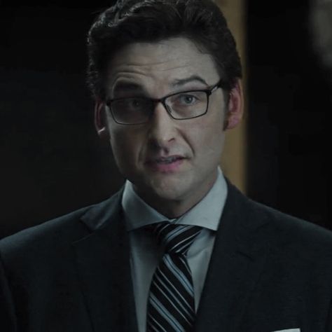 Toby Leonard Moore, James Wesley Daredevil, Daredevil Season 1, Moore Aesthetic, James Wesley, Character Images, Marvel Wallpaper, Aesthetic Icon, Marvel Studios