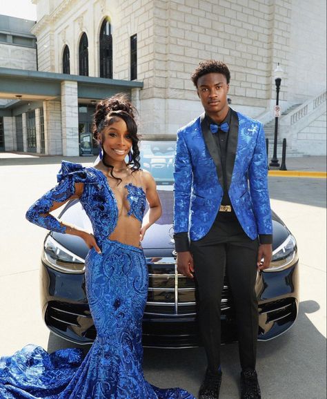 Ig: @_.itslaina_ Royal Blue Prom Dress Couple, Royal Blue Prom Suits, Royal Blue Prom Couple, Silver Prom Suits, Prom Dress Asymmetrical, Blue Prom Couple, Prom Suit And Dress, Blue Prom Suit, Prom Fits