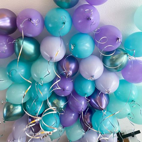 Balloon Combinations Color Schemes, Blue Birthday Themes, Purple Birthday Decorations, Balloon Combination, Beach Theme Birthday Party, Beach Theme Birthday, Lavender Color Palette, Purple Color Combinations, Teal Party