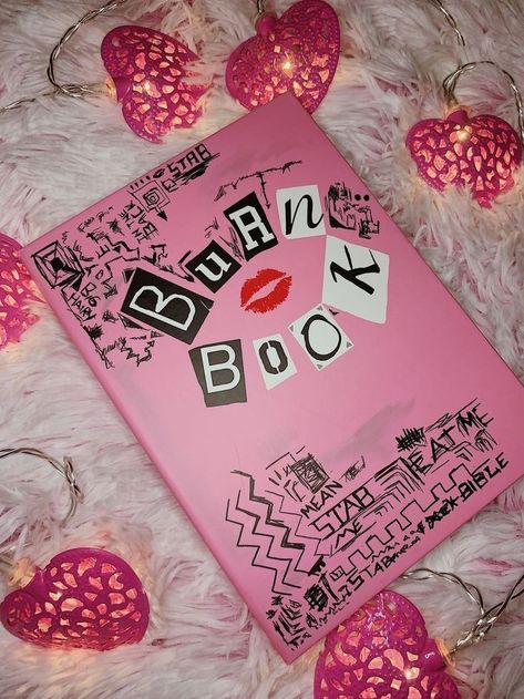 Mean Girls Aesthetic, Storybook Cosmetics, Collage Foto, Tout Rose, Bedroom Wall Collage, Burn Book, 패턴 배경화면, Pink Photo, Picture Collage Wall