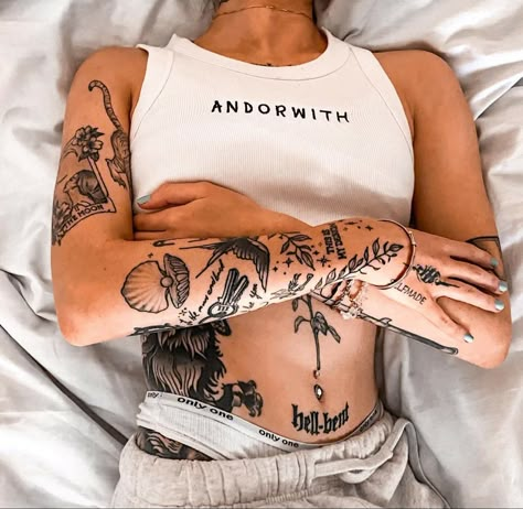 Tattoo Brazo Mujer, Patchwork Tattoos, Mujeres Tattoo, Torso Tattoos, Tattoo Background, Upper Arm Tattoos, Tattoo Ideas Female, Tattoo Feminina, Aesthetic Tattoo