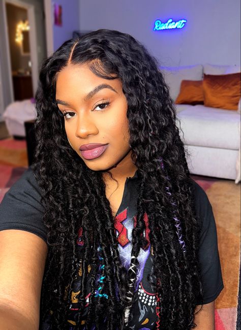 Teyana Taylor inspired hairstyles Braids And Loose Hair, Teyana Taylor Boho Locs, Curly Wig With Locs Added, Teyana Taylor Faux Locs, Weave And Locs, Locs With Bundles, Sew In With Locs, Locs With Loose Hair, Haitian Locs