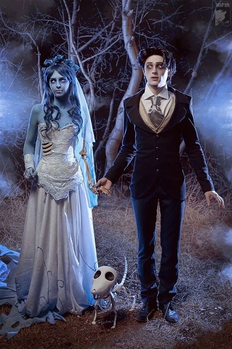 Idées de maquillages d'Halloween ⋆ Juste Sublime Unique Couples Costumes, Corpse Bride Costume, Halloweenský Makeup, Halloween Parejas, Best Couples Costumes, Matching Halloween Costumes, Bride Costume, Couple Costumes, Duo Halloween Costumes