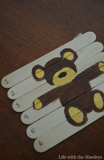 Popsicle Puzzles #DIY #toddlercrafts #toddleractivities #educationalart #art #homeschool #numbers #matching #shapes #order Popsicle Puzzle, Stick Puzzle, Art Homeschool, Matching Shapes, Summer Art Projects, Bear Picnic, Best Aunt, Teddy Bear Picnic, So Creative