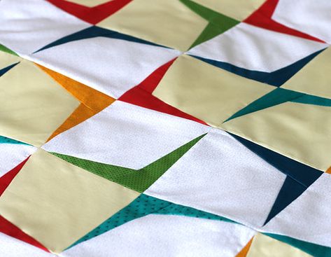 Boomerang Quilt, Neutral Baby Quilt, Downward Spiral, Quilt Block Tutorial, Modern Quilt Patterns, Foundation Paper Piecing, Star Quilts, Scrappy Quilts, Patch Quilt