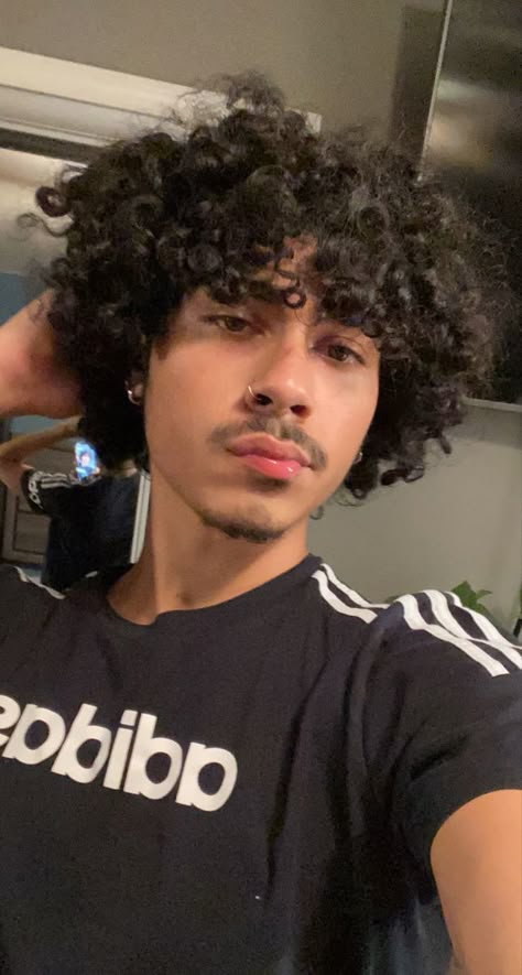 Latino With Curly Hair, 3b Curly Hair Men, 3b Hair Styles, Afro Latino Men, 3b Afro, Curly Afro Men, Curly Haired Men, 3b Curls, Curly Hairstyles Men