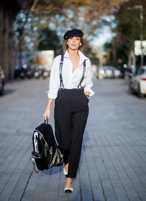 Suspensório feminino: 30 looks para te convencer a usar esse item Chic Holiday Party, 40s Mode, Vintage Suspenders, 1920s Outfits, Chic Holiday, Outfit Chic, Eve Outfit, T Dress, New Years Eve Outfits