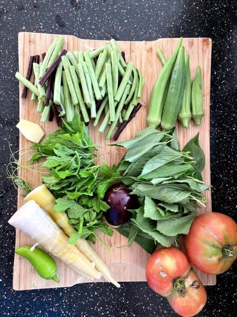 Dinengdeng Ilocano, Small Vegetable Garden, Squash Flowers, Ginger Green Beans, Filipino Recipe, Small Vegetable Gardens, String Bean, Bitter Melon, Bamboo Shoots