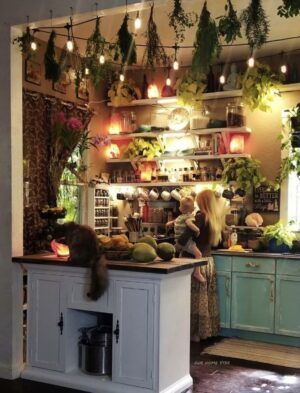 Witchy Kitchen Colors, Gothic Cottage Core Kitchen, Kitchen Witchery Aesthetic, Witch Living Room Aesthetic, Witches Kitchen Inspiration, Whimsigoth Kitchen Decor, Witchy Cottage Interior, Witchcore Kitchen, Witchy Apothecary Kitchen