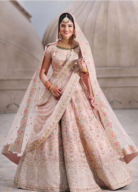 Lehenga Bridal, Pengantin India, Latest Bridal Lehenga, Wedding Lehenga Designs, Indian Bride Outfits, Bridal Lehenga Collection, Bridal Dresses Pakistan, Designer Bridal Lehenga, Indian Bridal Lehenga