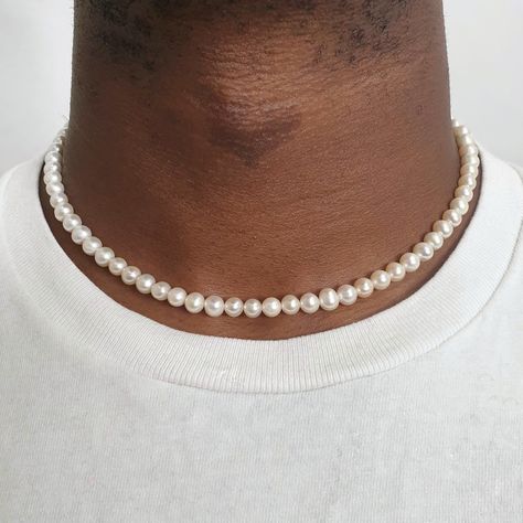 Pearl Necklace Designs Men, Pearl Necklace Designs For Men, Male Pearl Necklace, White Luxury Bag, Jordan Earrings, Pearl Necklace Men, Mens Choker Necklace, Pearl Necklace Designs, Diy Jewelry Necklace